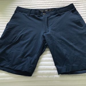 Men’s Navy Under Amour golf shorts